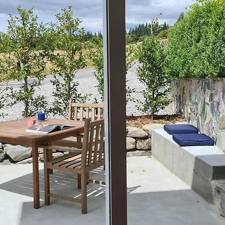 Kowhai Apartment - Private Opposite Golf Course Central Wanaka Luaran gambar