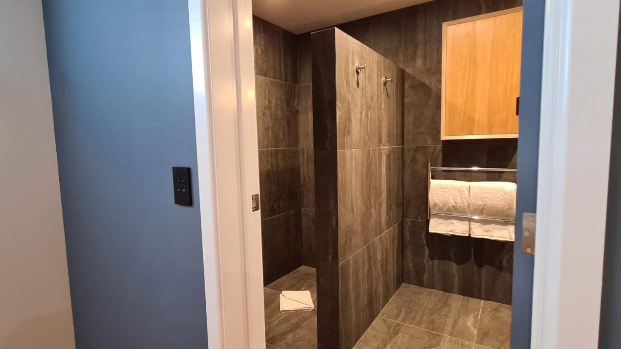 Kowhai Apartment - Private Opposite Golf Course Central Wanaka Luaran gambar